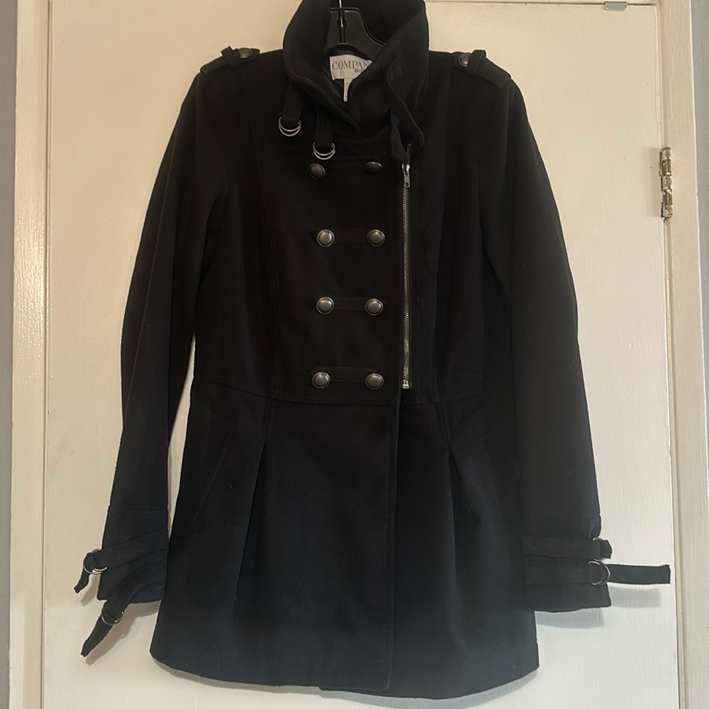 women’s Ellen Tracy black military knee length gorgeous coat size M chest 36 in